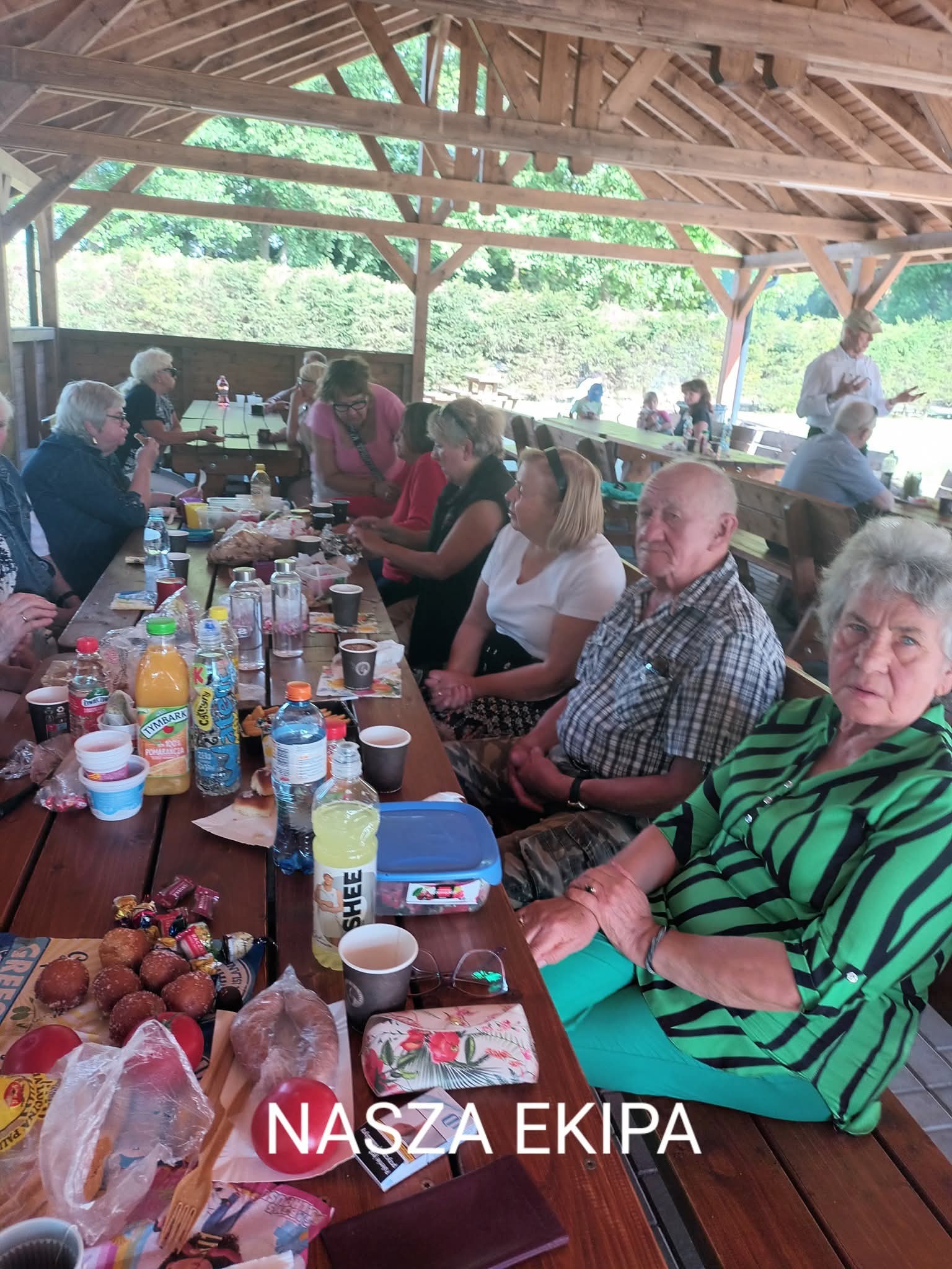 100725 Zgromadzeni na&nbsp;Ślusarni